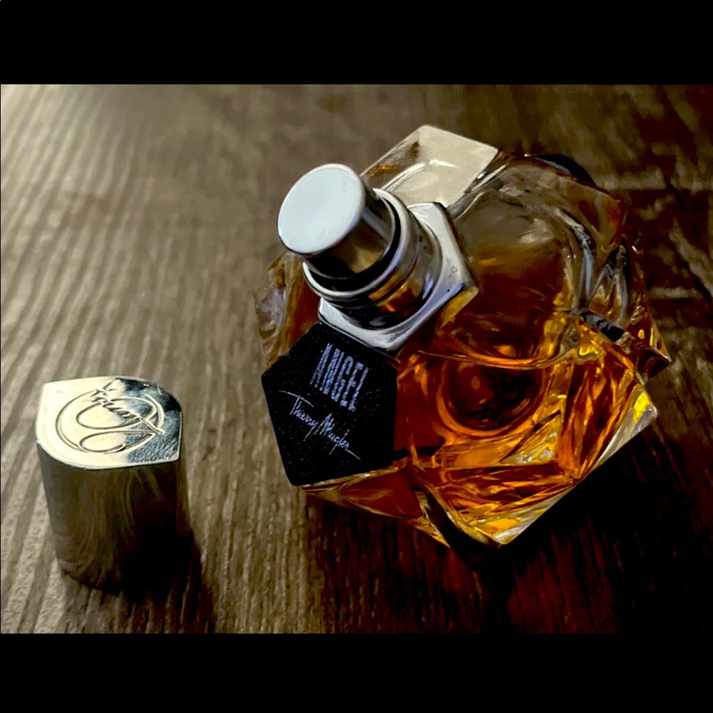 Sold Thierry Mugler Angel Les Parfums De Cuir Full Bottle With Cap